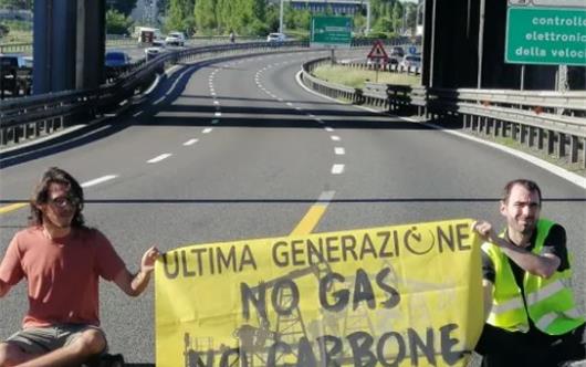 La percezione difficile delle proteste nonviolente per il clima, Stefano Caserini - Altreconomia.it