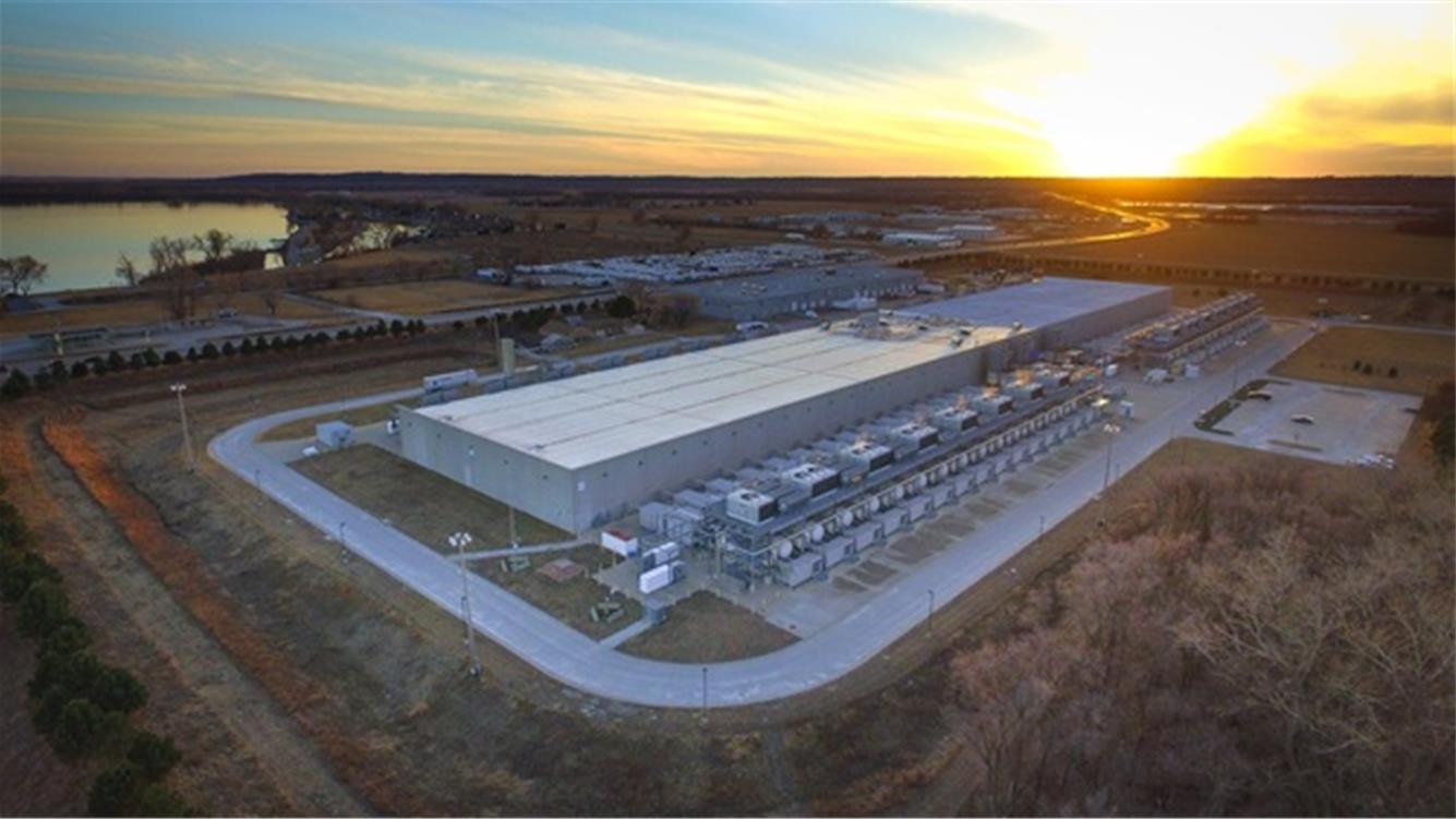 L'effetto “isola di calore” dei dati: quantificare l'impatto dei data center basati sull'intelligenza artificiale in un mondo sempre più caldo  